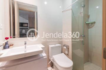 Bathroom Flawless Studio Apartment at Sedayu City Apartment Middle Floor