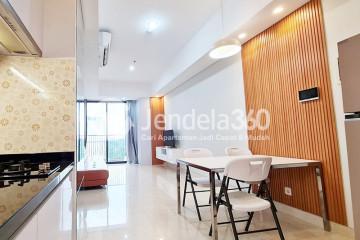 Kitchen Restful 1BR Apartment Low Floor with City View at Southgate Residence