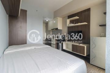 Bedroom Affordable Studio Apartment Near Binus University at The Springlake Summarecon