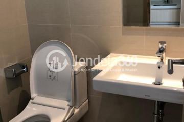 Bathroom Studio Apartment with City View at Sedayu City Apartment