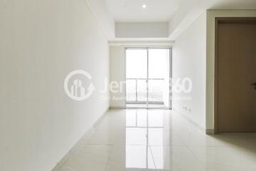 Living Room A Clean 2BR Apartment with City View at Sedayu City Apartment, Non Furnished