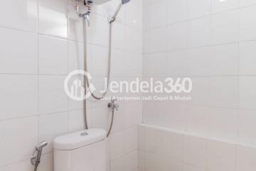 Bathroom Bassura City Apartment Studio Fully Furnished