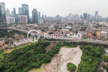 Balcony The Newton 1 Ciputra Apartment Studio Fully Furnished