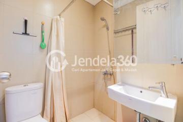 Bathroom Elpis Residence Apartment Studio Fully Furnished