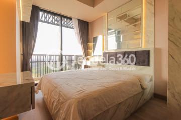 Bedroom Middle Floor 1BR Apartment with City View at Fatmawati City Center Apartment