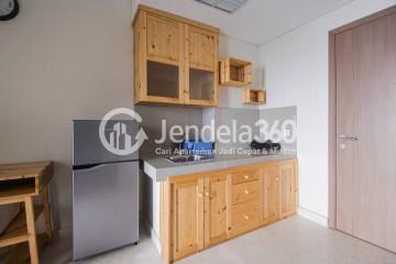 Kitchen Well Located Neat 1BR Apartment Near Orang Tua Group Office at Puri Orchard Apartment