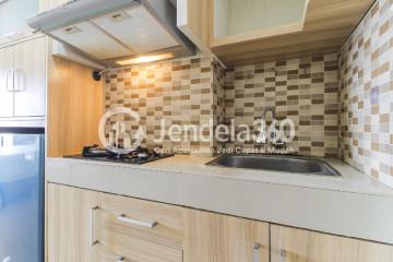 Kitchen Spotless Studio Apartment Middle Floor with City View at Gading Green Hill Apartment