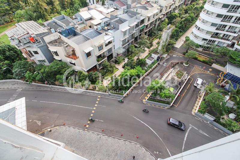 Balcony The Mansion Kemayoran Jasmine 1BR Fully Furnished