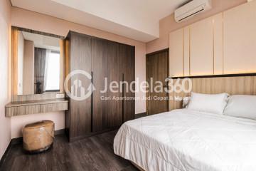 Bedroom 1BR Apartment with City View at Southgate Residence