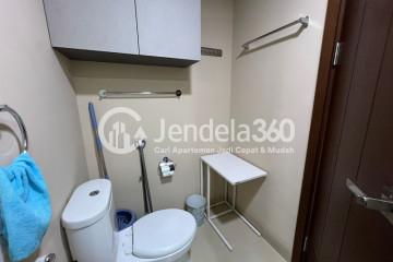 Bathroom Studio U Residence Karawaci Apartment at High Floor