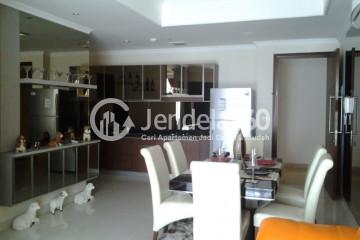 Dining Room 2BR Apartment with City View at Kuningan City (Denpasar Residence)