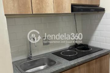 Kitchen Low Floor 3BR Apartment with City View at Meikarta Apartment