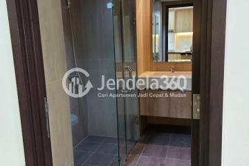 Bathroom 2BR Apartment with City View at Orange County Lippo Cikarang