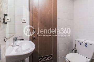 Bathroom Puri Orchard Apartment Studio Fully Furnished