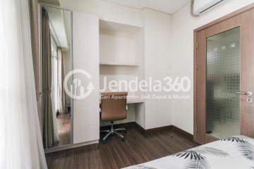 Bedroom Puri Orchard Apartment 1BR View Swimming Pool