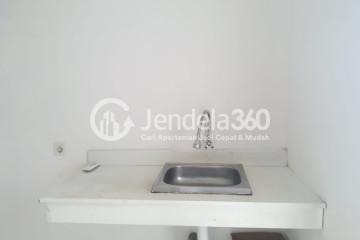 Kitchen Simply Look Studio Apartment at Bassura City Apartment Middle Floor