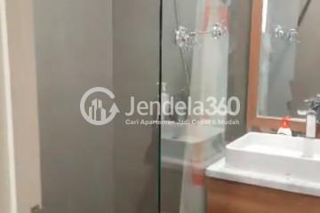 Bathroom 2 2BR Apartment with City View at Skandinavia TangCity Apartment