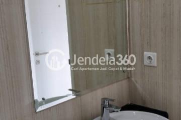 Bathroom Middle Floor Studio Apartment with City View at Sentul Tower Apartment