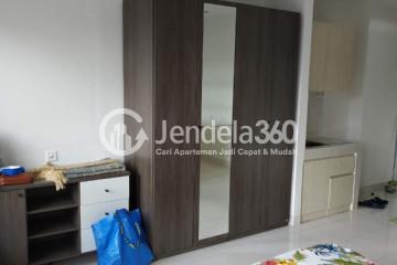 Bedroom Middle Floor Studio Apartment with City View at Sentul Tower Apartment