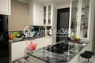 Kitchen 2BR Apartment with City View at Lloyd Alam Sutera Apartment