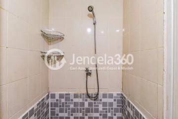 Bathroom Affordable Studio Apartment at Sunter Park View Apartment Low Floor