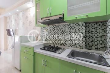 Kitchen Good Deal Studio Apartment Low Floor with Swimming Pool View at Puri Park View Apartment