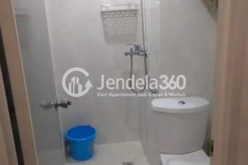 Bathroom 2BR Apartment with City View at The Jarrdin Cihampelas Apartment