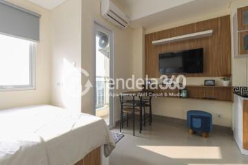 Bedroom Middle Floor Studio Apartment with City View at B Residence BSD