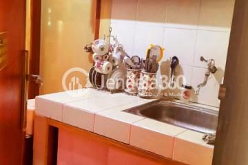 Kitchen Tidy 1BR Apartment at Buah Batu Park Apartment Low Floor