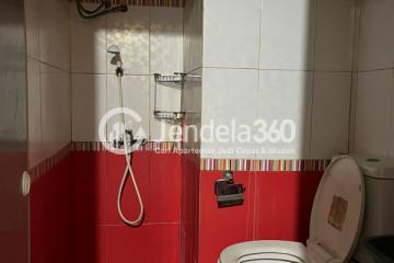 Bathroom Gateway Apartment 2BR Semi Furnished