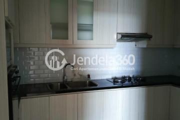 Kitchen 3BR Apartment with  View at Parama Apartment