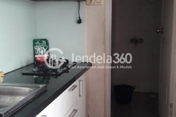 Kitchen Middle Floor 1BR Apartment with City View at Sentra Timur Residence