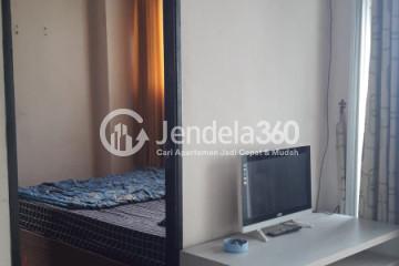 Living Room Middle Floor 1BR Apartment with City View at Sentra Timur Residence