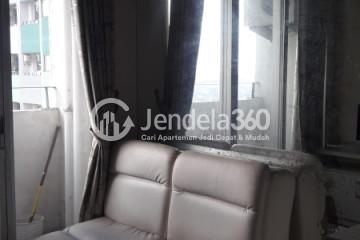 Living Room Middle Floor 1BR Apartment with City View at Sentra Timur Residence