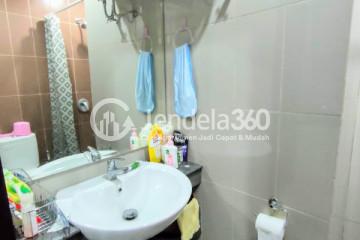 Bathroom Modern Studio Apartment at Atlanta Residence Middle Floor