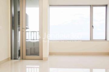 Bedroom Comfortable Studio Apartment High Floor with City View at Orange County Lippo Cikarang