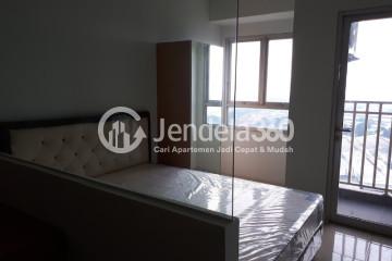 Bedroom Lovely Studio Apartment Low Floor with  View at Titanium Square Apartment