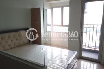 Bedroom Lovely Studio Apartment Low Floor with  View at Titanium Square Apartment