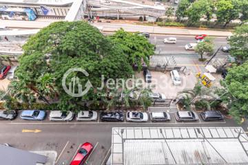 Balcony Studio Tifolia Apartment at Tower Tifolia