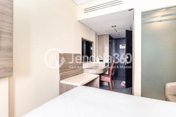 Bedroom Studio Apartment with City View at Grand Palace Kemayoran