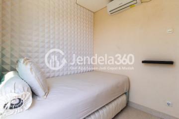 Bedroom 2 Low Floor 2BR Apartment with City View at Elpis Residence Apartment