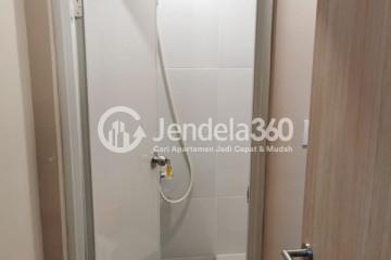 Bathroom Well Furnished 2BR Apartment High Floor with City View at Holland Village Apartment