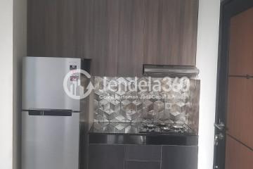 Kitchen 3BR Essence Darmawangsa Apartment at Low Floor