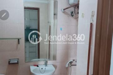 Bathroom Grand Kartini Apartment Studio Fully Furnished