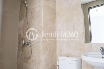 Bathroom Cozy Studio Apartment at Transpark Bintaro Low Floor