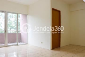 Living Room Tidy 2BR Apartment Low Floor with  View at Centro City Apartment