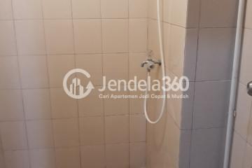 Bathroom Tifolia Apartment 2BR Non Furnished