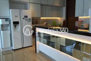 Kitchen Relaxed 4BR Apartment High Floor with City View at The Windsor