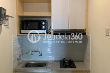 Kitchen High Floor 1BR Apartment with City View at Grand Kamala Lagoon Apartment