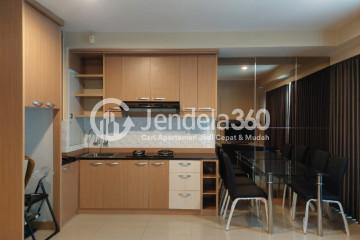 Kitchen 2BR Grand Kamala Lagoon Apartment at Tower Emerald